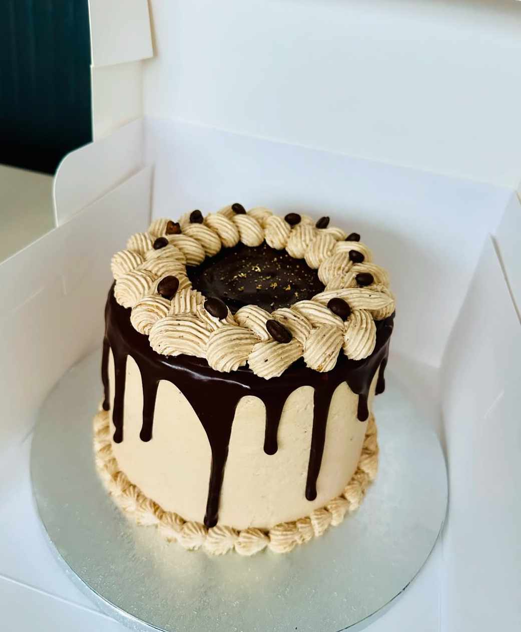 Coffee Drip Cake