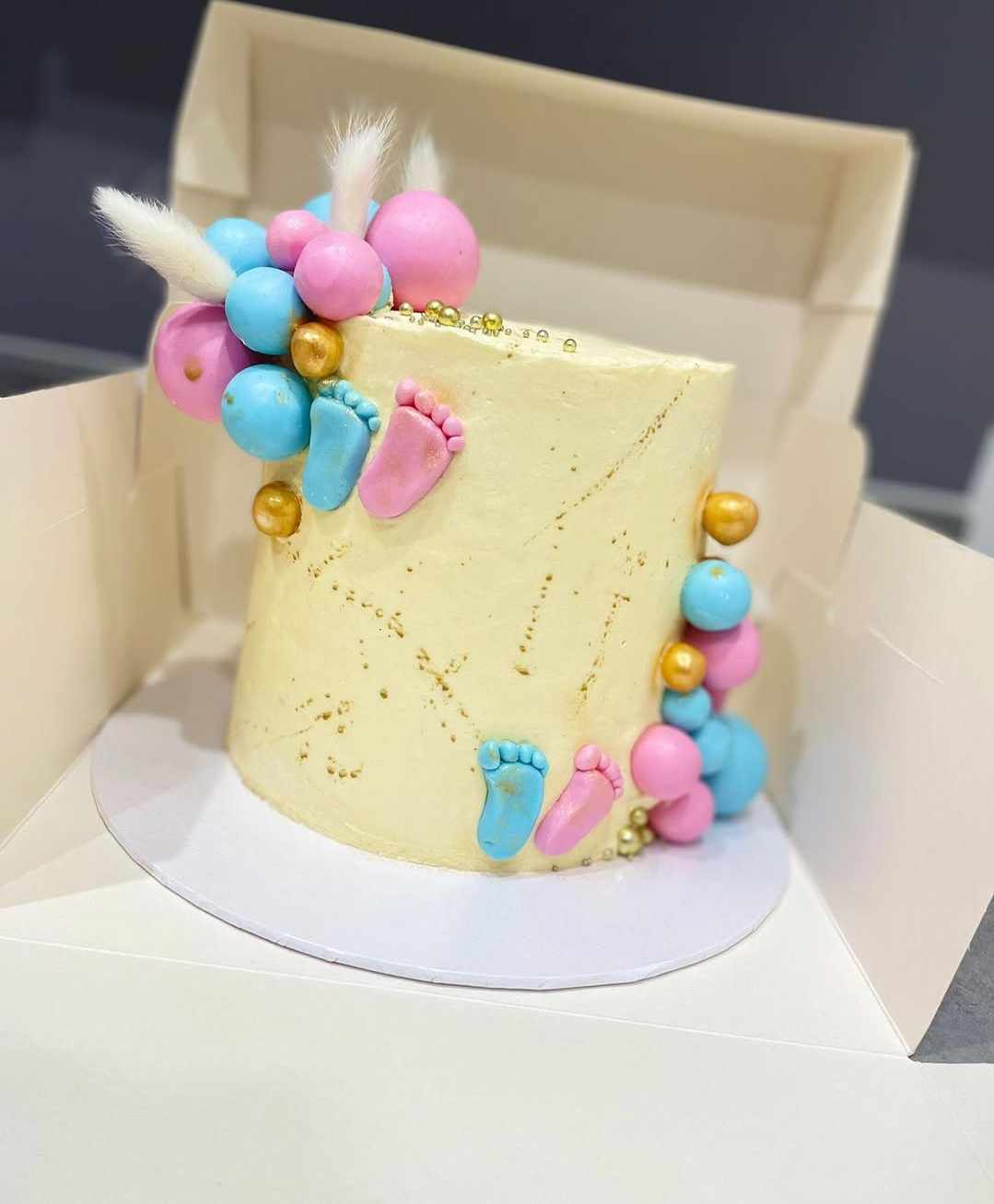 Gender Reveal Cake