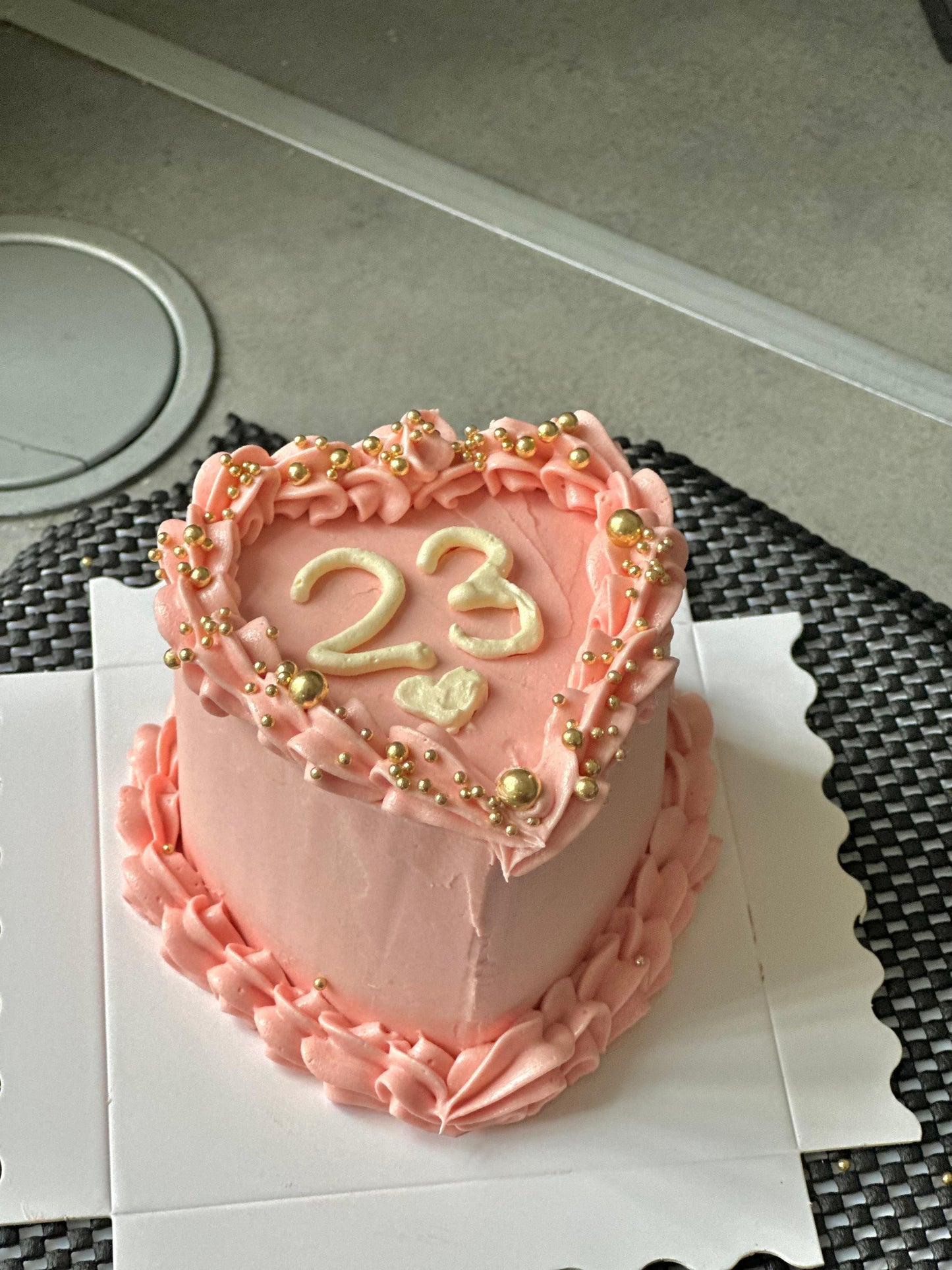 Pearl Heart Bento Cake