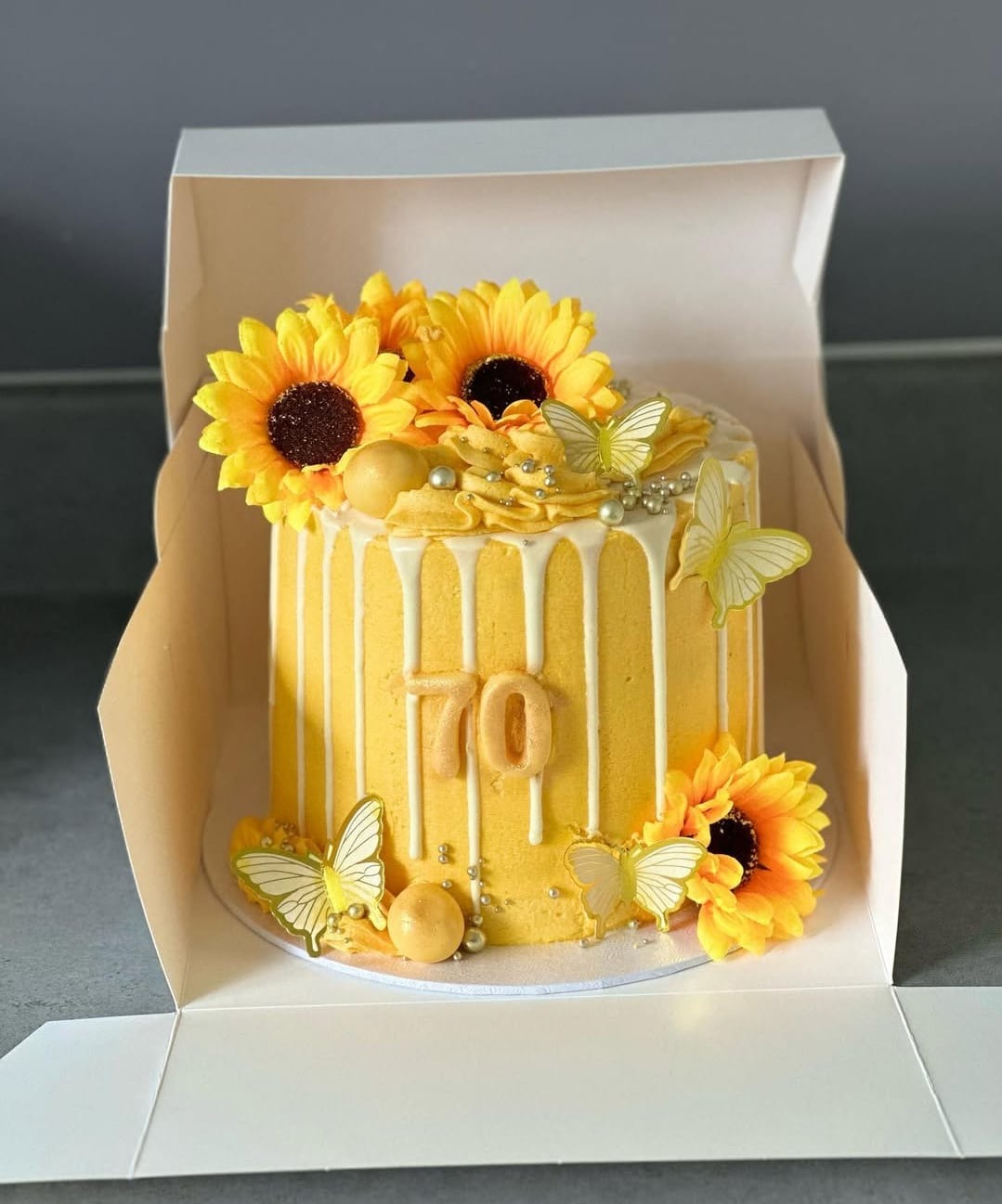 Sunflower Drip Cake